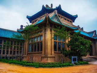 武汉大学者图书馆