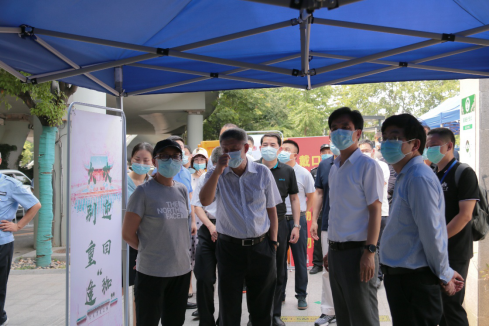 国务院联防联控机制联络组调研我校毕业生返校工作(图2) 国务院联防联控机制联络组调研我校毕业生返校工作(图2)